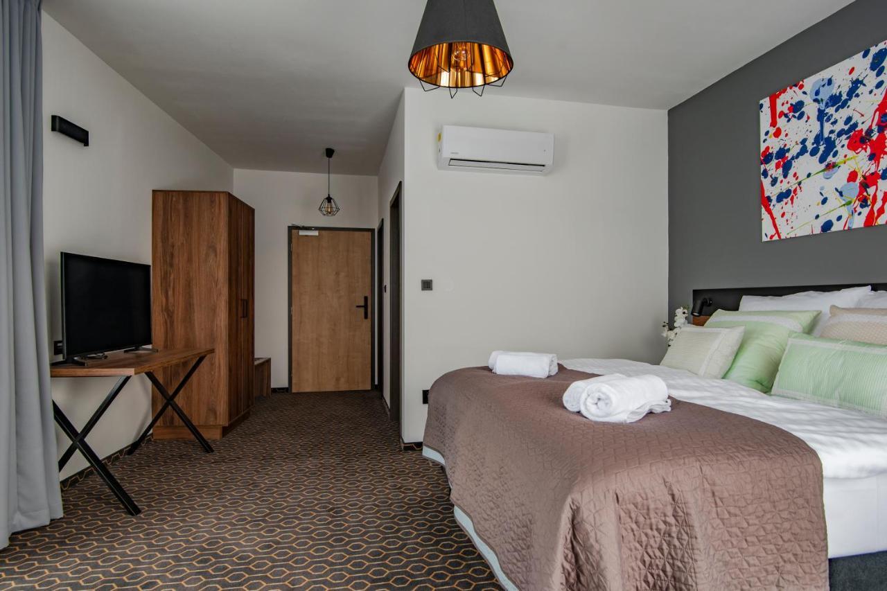 Hotel Mamut Poprad Exterior photo